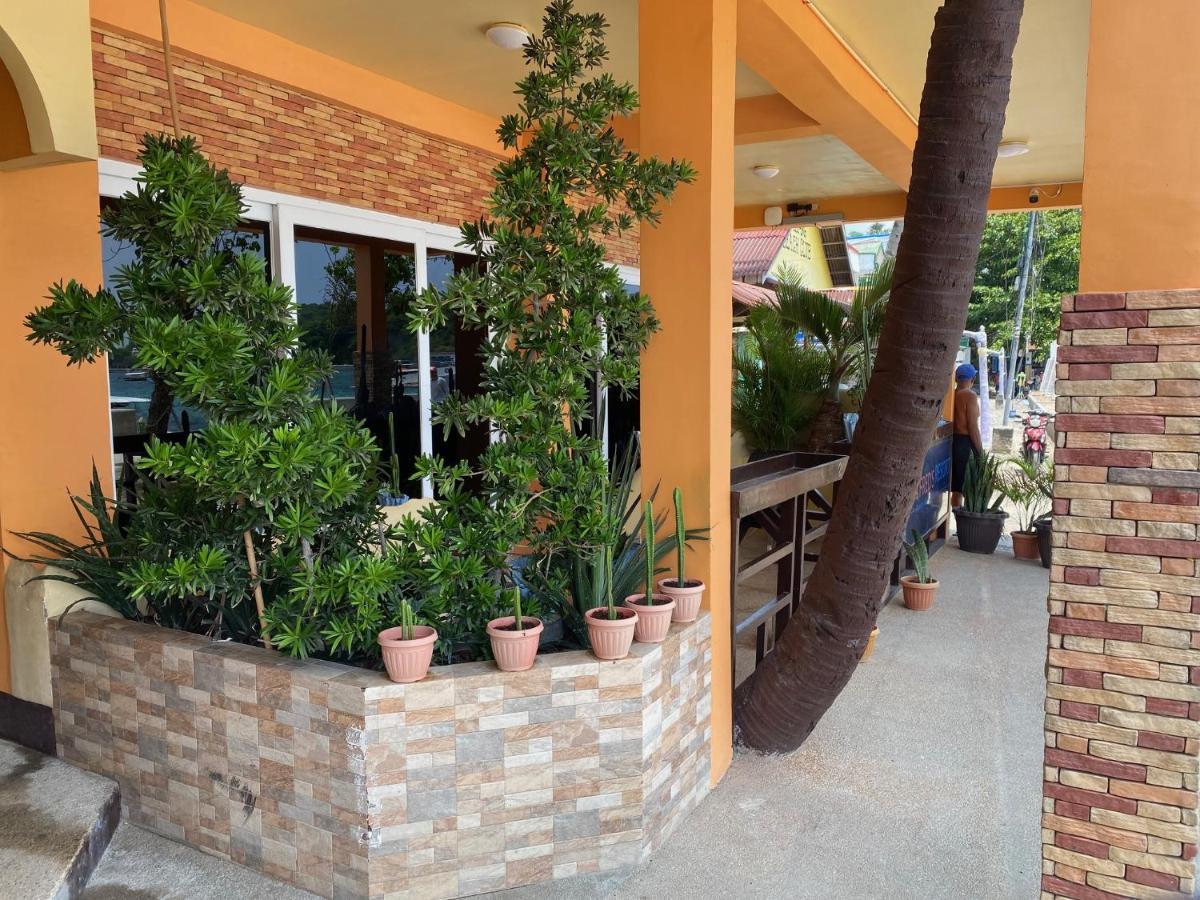 Papa Freds Beach Resort Пуэрто-Галера Экстерьер фото