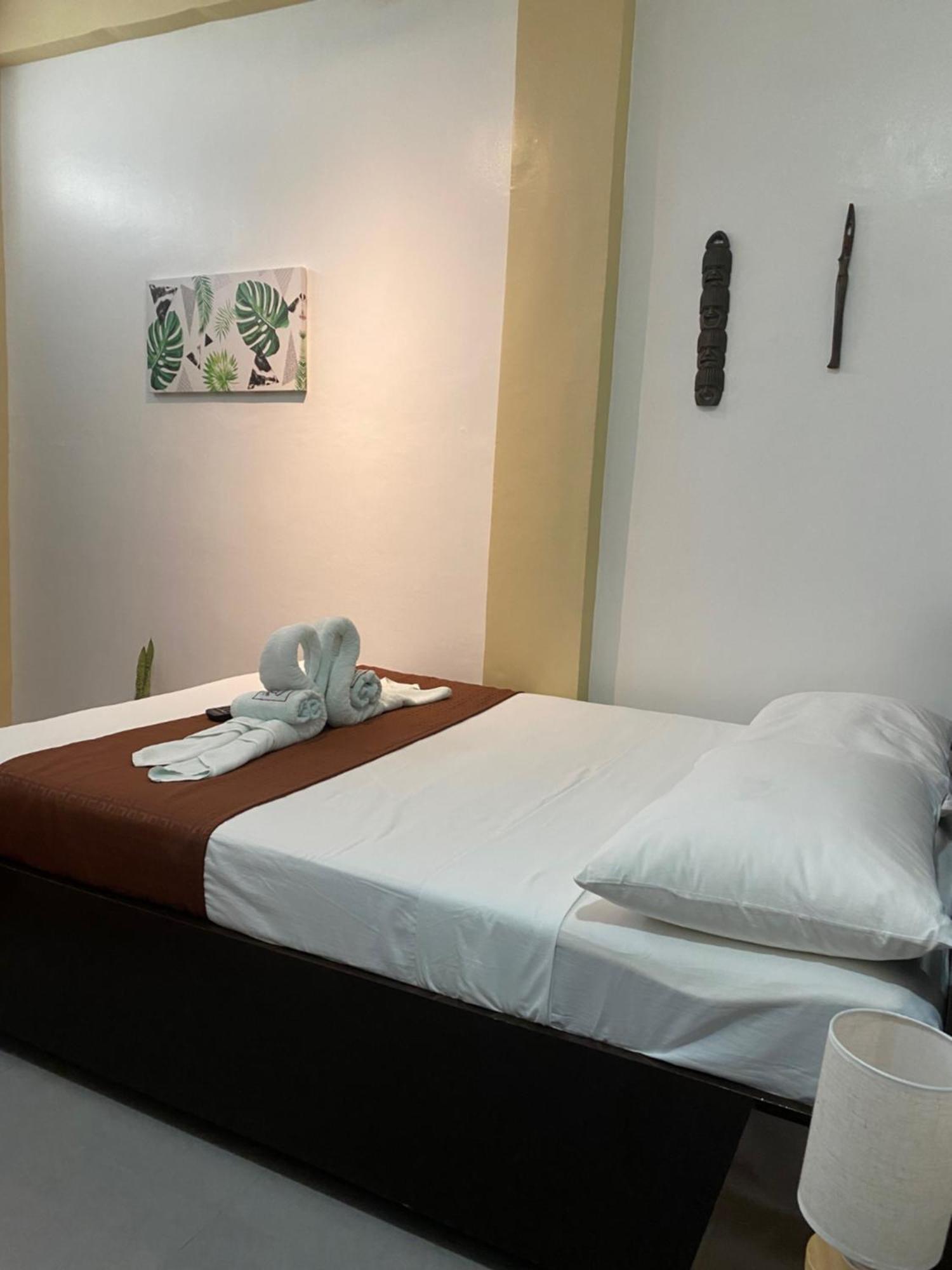 Papa Freds Beach Resort Пуэрто-Галера Экстерьер фото