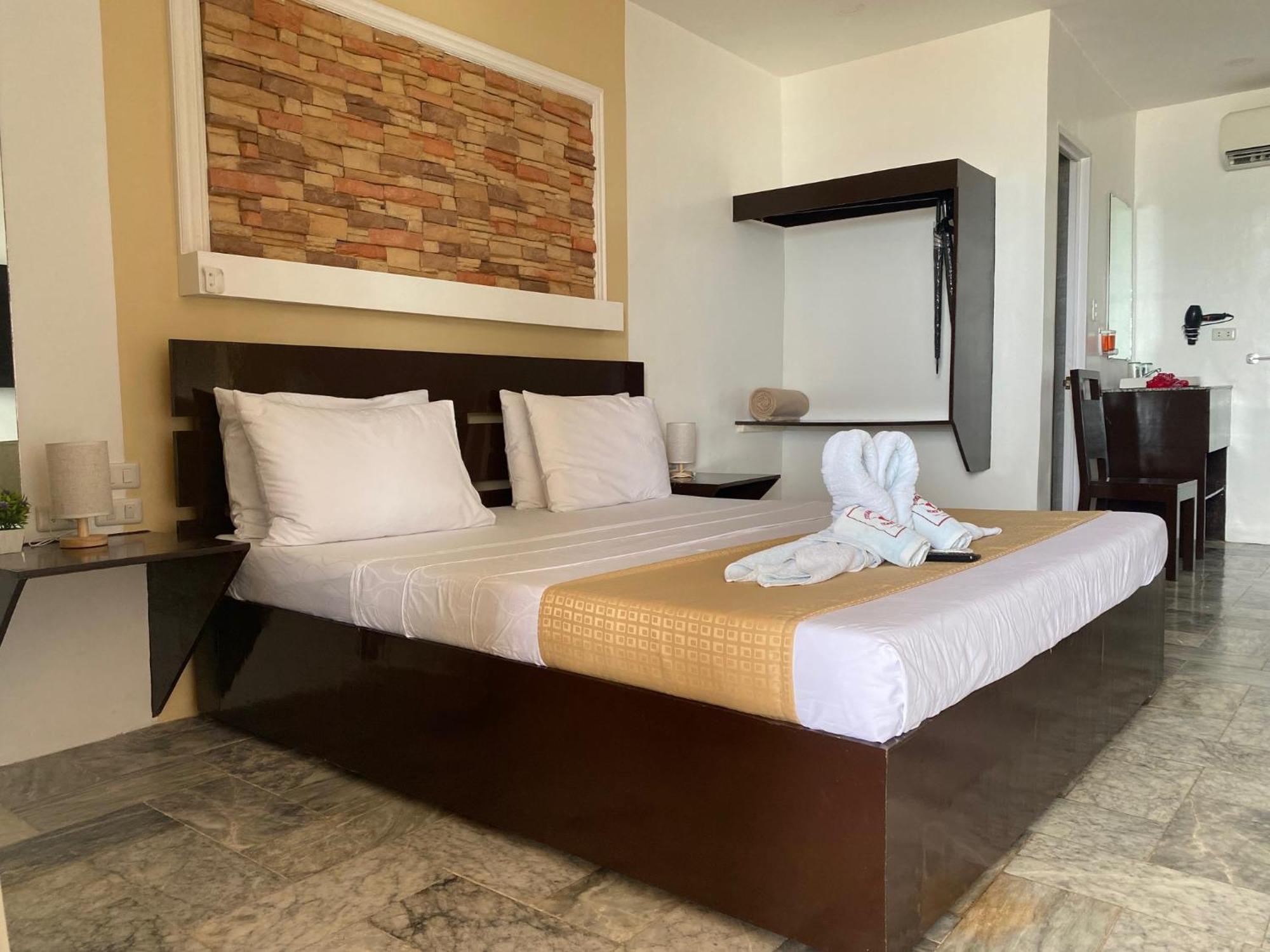 Papa Freds Beach Resort Пуэрто-Галера Экстерьер фото